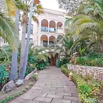 Lago Garden Apart-Suites&Spa Hotel